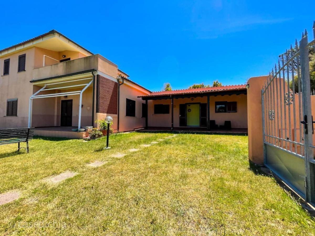 Torre Di Chia Holiday Home Kültér fotó